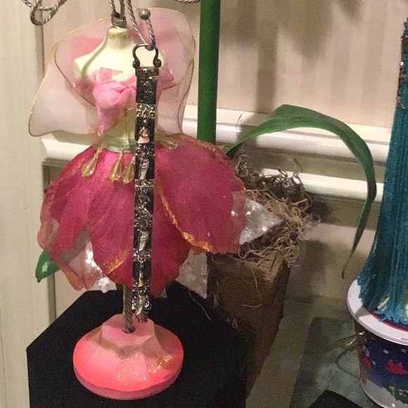 💕💕Host Pick💕💕🛍️3for $30🛍️NWOT Antique silver tone ballet bracelet - Picture 3 of 3